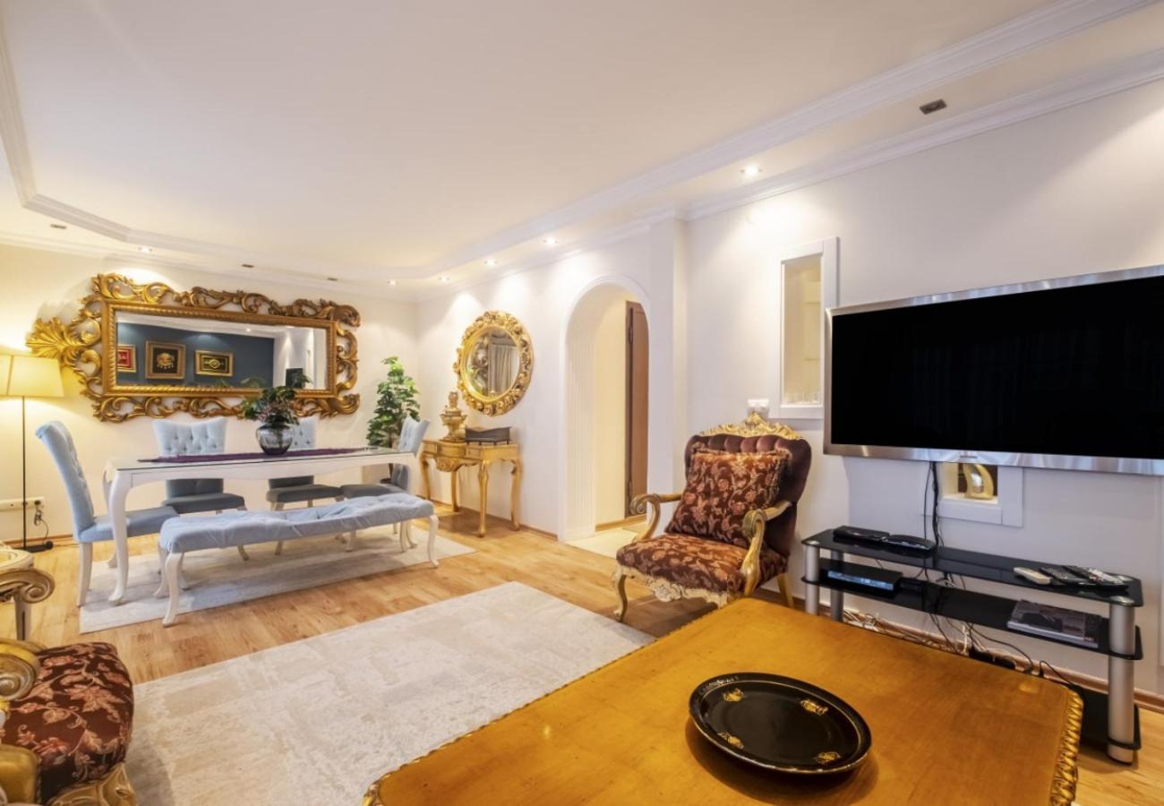 Exclusive Flat With Balcony In Nisantasi Lägenhet Istanbul Exteriör bild