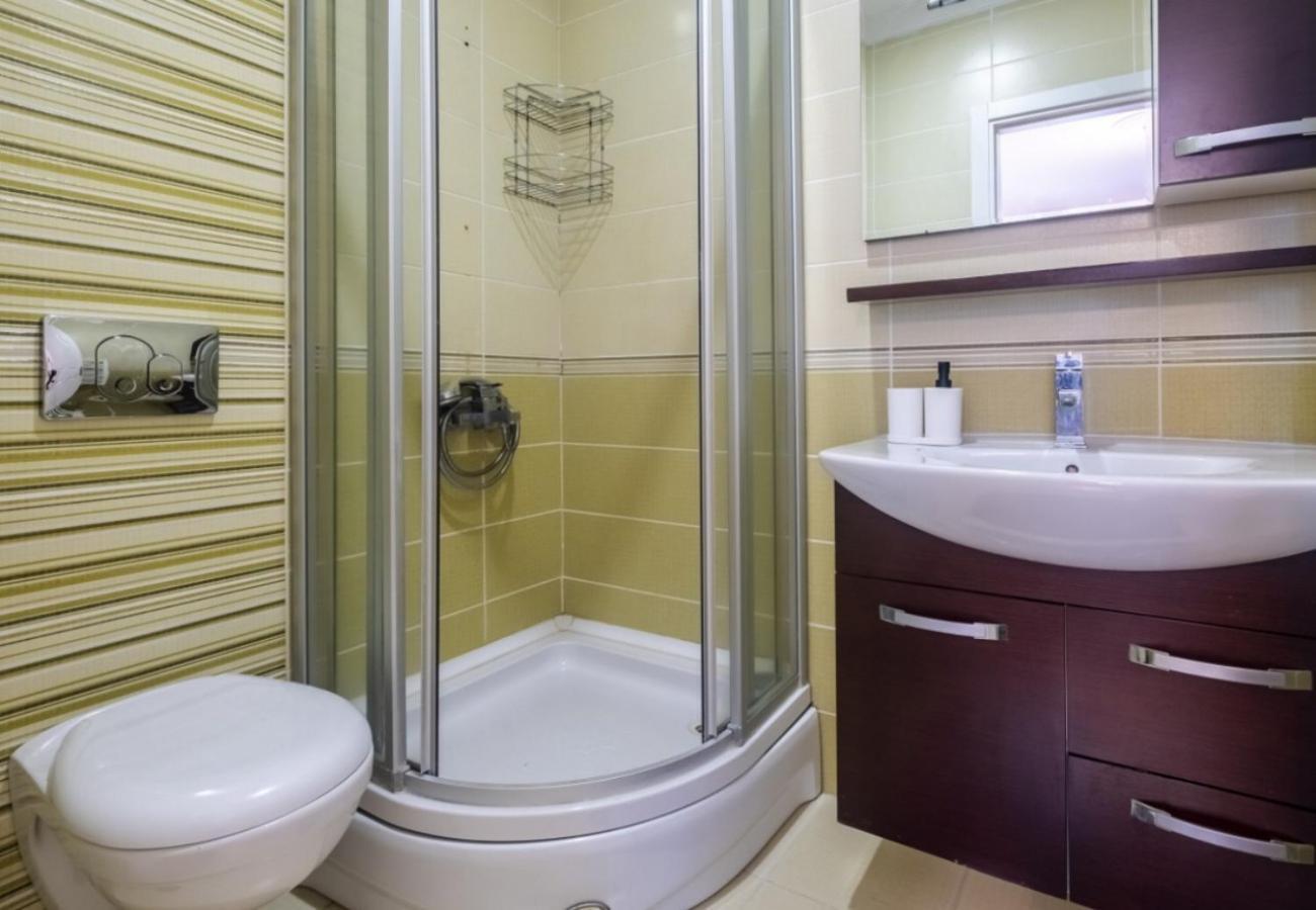 Exclusive Flat With Balcony In Nisantasi Lägenhet Istanbul Exteriör bild