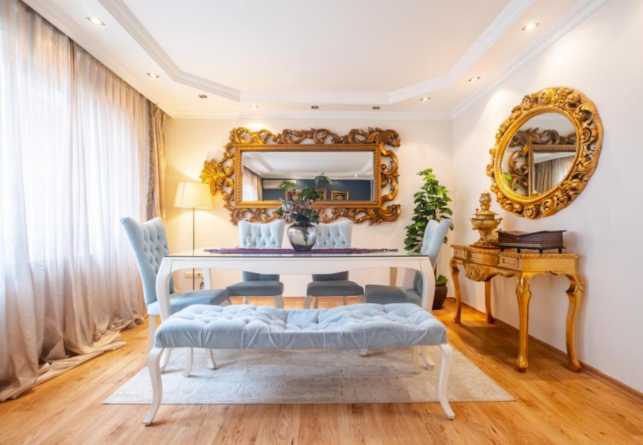 Exclusive Flat With Balcony In Nisantasi Lägenhet Istanbul Exteriör bild
